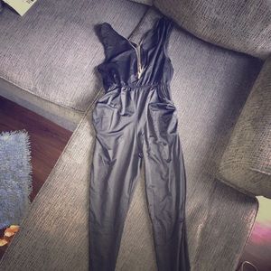 Black jump suit w/ pockets